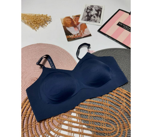 Зручний безшовний топ Victoria’s Secret Зручний безшовний топ Victoria’s Secret