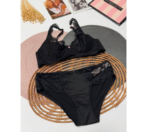 Розкішні мереживні комплекти з колекціі Dream Angels