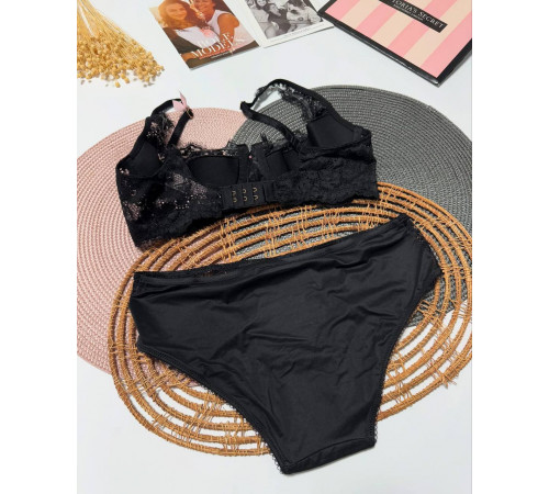 Розкішні мереживні комплекти з колекціі Dream Angels