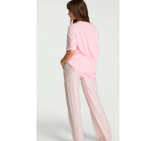 Ніжна піжамка у фірмову рожеву смужку VS