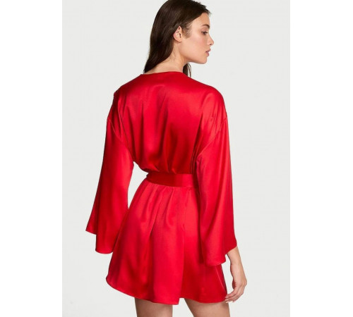 Розкішний сатиновий халат від Victoria’s Secret