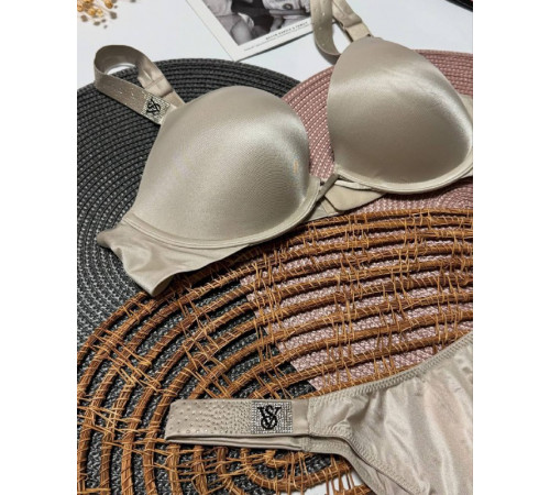 Розкішний комплект з колекціі Very Sexy Розкішний комплект з колекціі Very Sexy