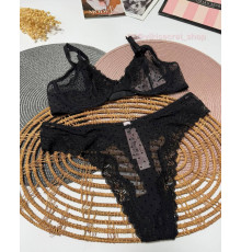 Розкішний комплект з колекціі Tease Victorias Secret