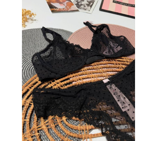 Розкішний комплект з колекціі Tease Victorias Secret Розкішний комплект з колекціі Tease Victorias Secret