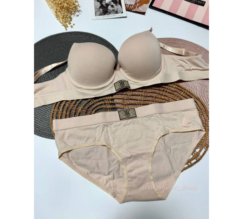 Чарівний комплект Victorias Secret