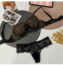 Розкішний комплект білизни від Victorias Secret