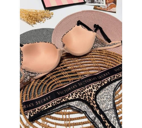 Чарівний лео комплект від Victorias Secret