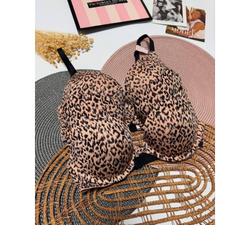 Чарівний лео комплект від Victorias Secret