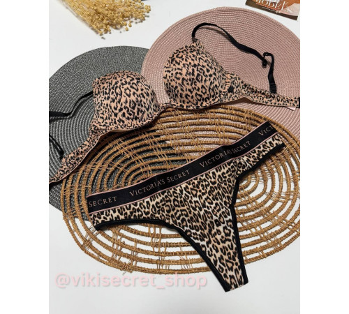 Чарівний лео комплект від Victorias Secret