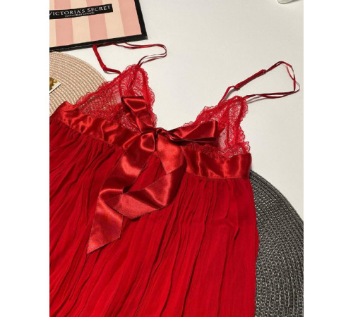 Пеньюар з колекції Tease Satin Victorias Secret Пеньюар з колекції Tease Satin Victorias Secret