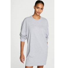 Зручна бавовняна сорочка для сну, оздоблена стразами та логотипом Victoria’s Secret