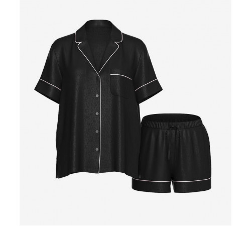 Сатинова піжама з шортиками від Victoria’s Secret