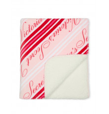 Затишний та мʼякий плед від Victoria’s Secret