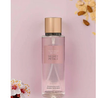 Спрей для тіла Velvet Petals від Victorias Secret