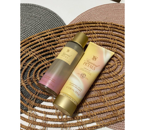 Спрей для тіла Sugared Petals Victorias Secret